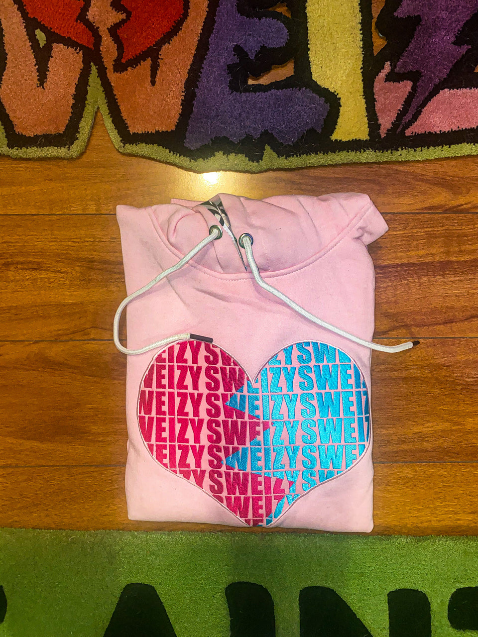 PINK VALENTINES SWEIZY HOODIE